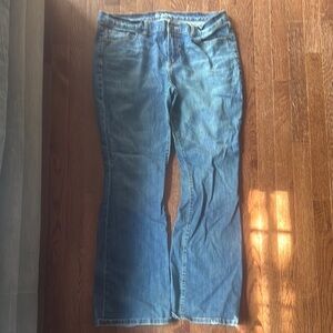 New York & Company flare Jeans